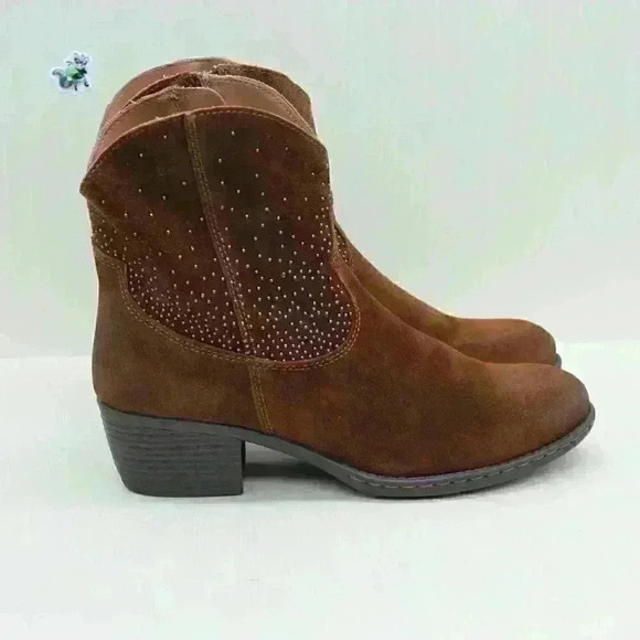 Born Boc Women’s Brown Suede Leather Studs Western Cowboy Ankle Boots Sz US 9.5 - Picture 7 of 10